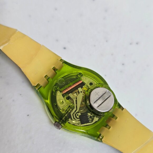 Rare Vintage Jungle Lion 25mm Swatch Watch Green Plastic Seerose LG110 1994 main image 4